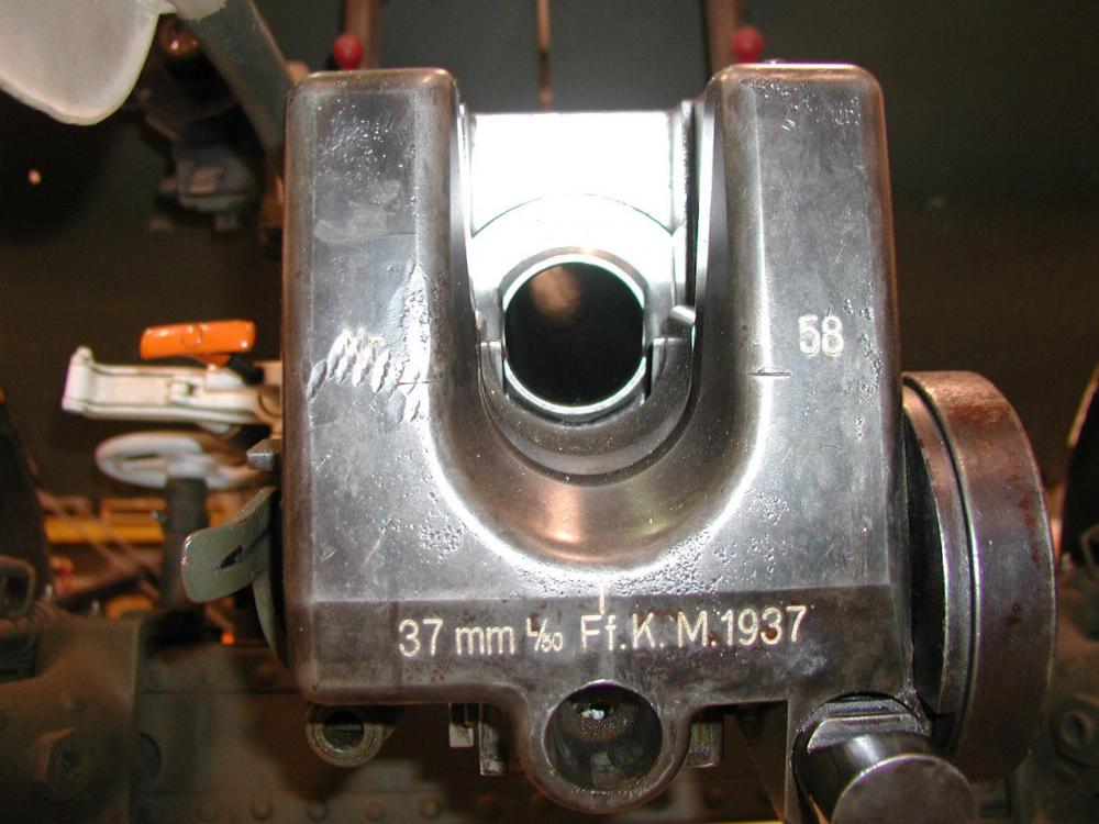 bofors cannon #16.JPG