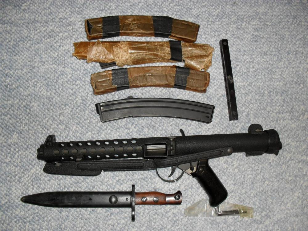 Sterling with bayonet and mags.JPG