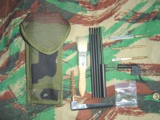 FAMAS_CleaningKitCammo.jpg