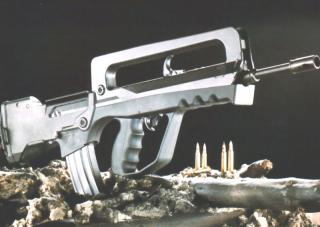 FAMAS_G2_A.jpg