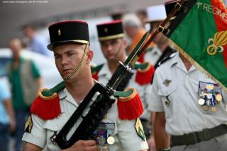 FAMAS_Parade6.jpg