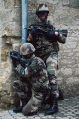 FAMAS_in_action_181.jpg