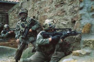 FAMAS_in_action_182.jpg