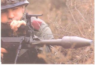 FAMAS_in_action_20.jpg