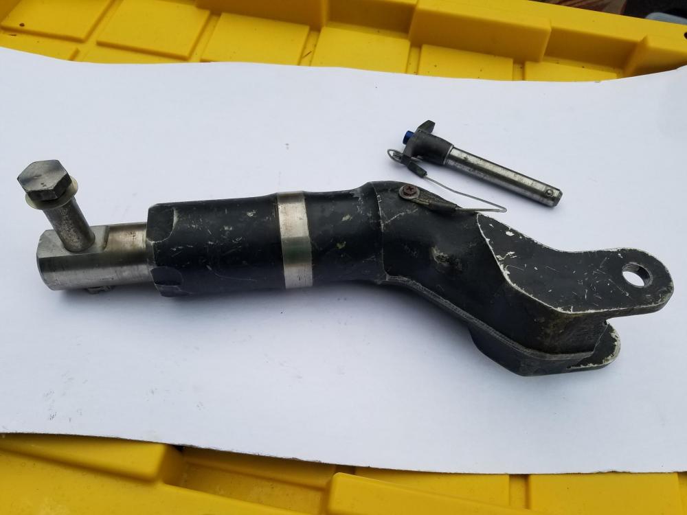 50 pintle navy  side.jpg