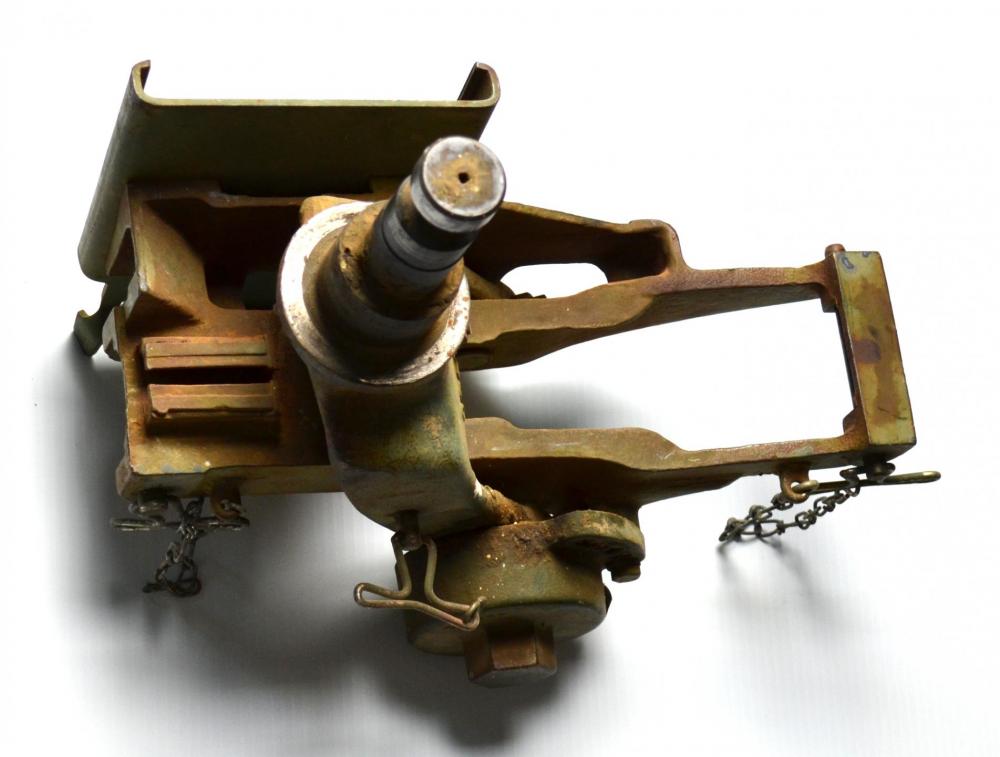 machine gun mount 2.JPG