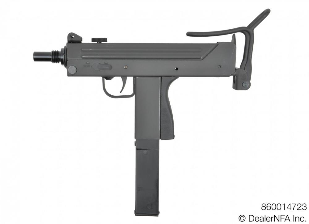 860014723_Daniel_SW_M11 - 003@2x.jpg