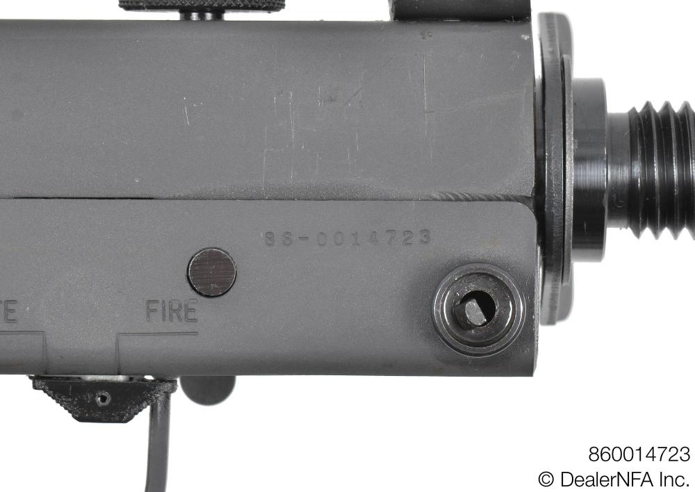 860014723_Daniel_SW_M11 - 005@2x.jpg