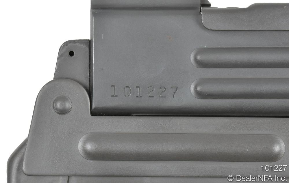 101227_Vector_Uzi - 005@2x.jpg