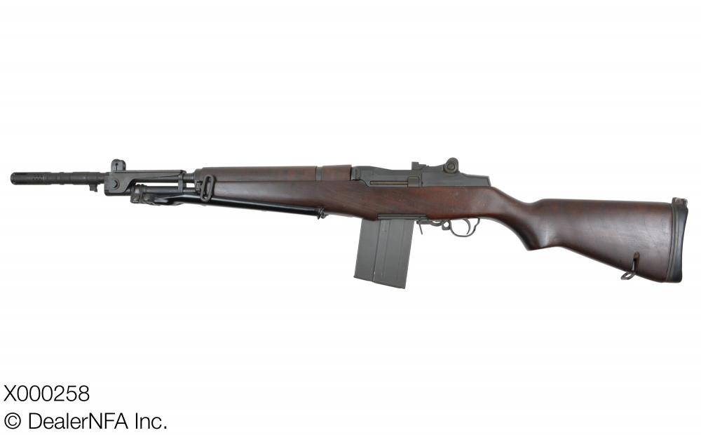 X000258_Sprinfield_Armory_Beretta - 03@2x.jpg