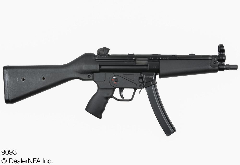 9093_FJ_VOLLMER_CO_MP5 - 001@2x.jpg