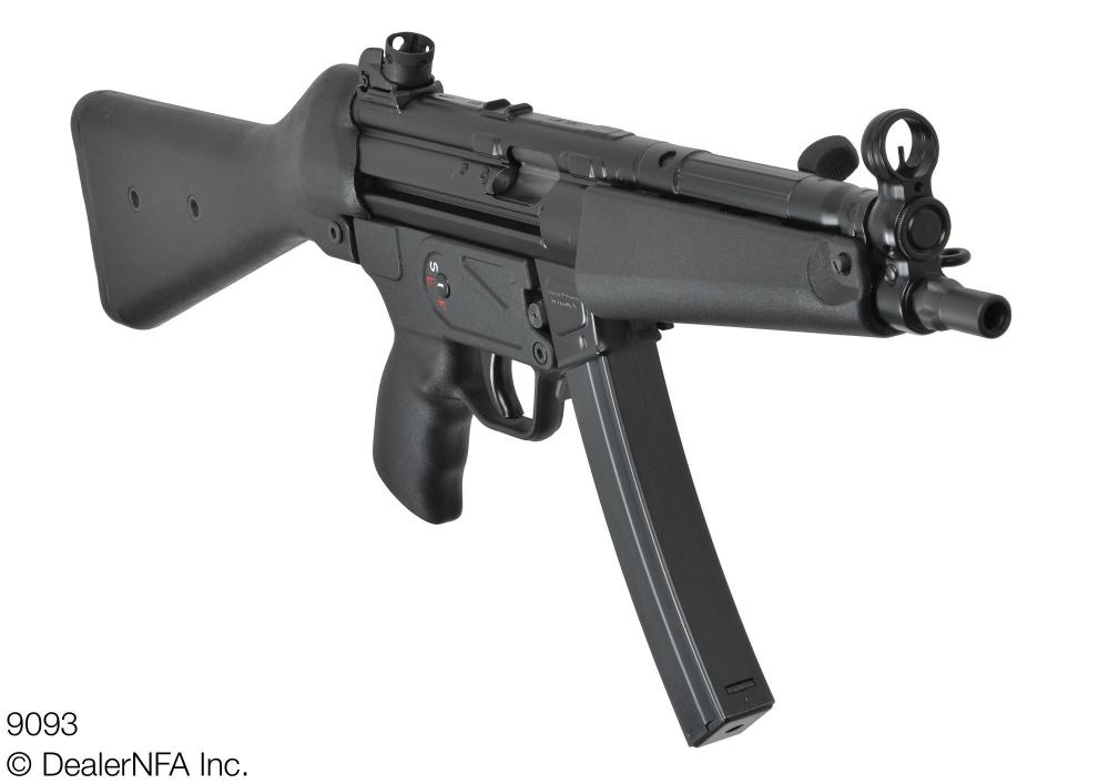 9093_FJ_VOLLMER_CO_MP5 - 003@2x.jpg