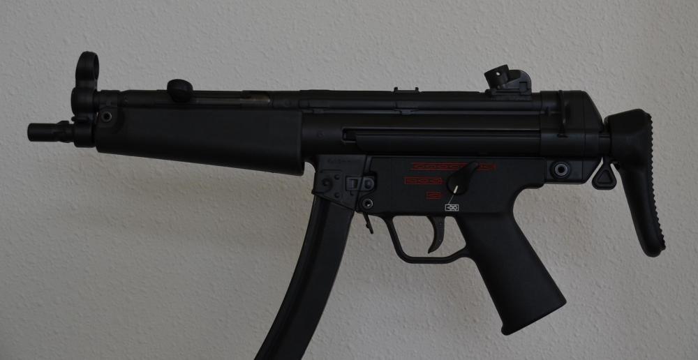 MP5 Three con 05.jpg