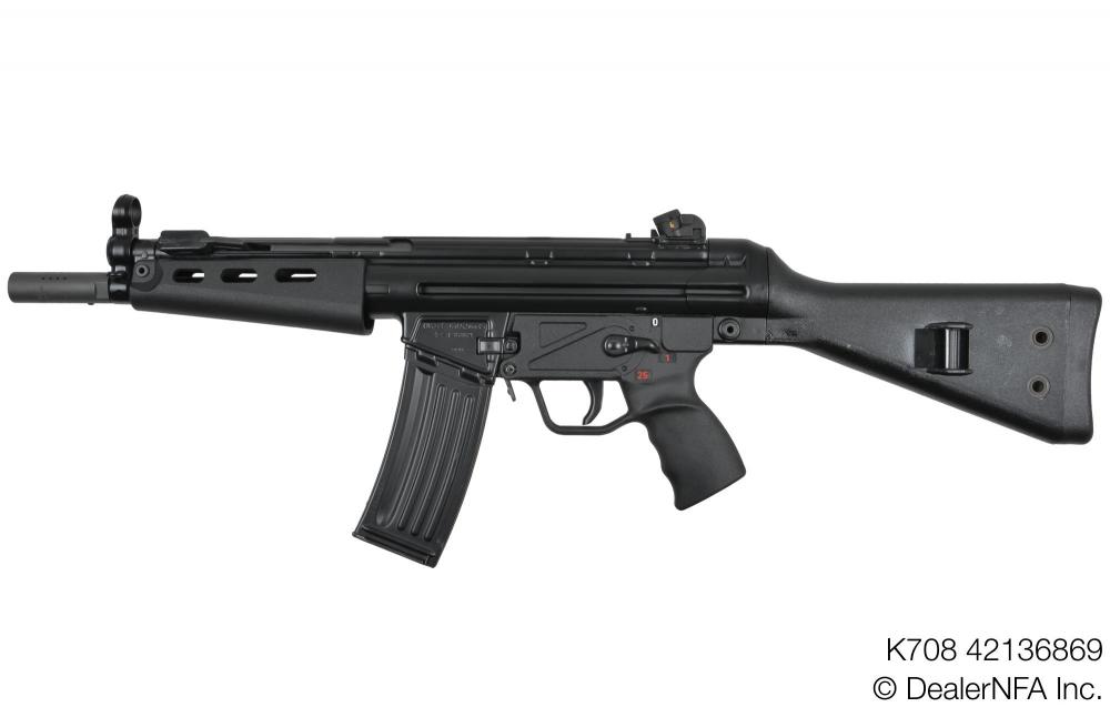 K708_42136869_Qualified_Manufacturing_HK_HK53 - 002@2x.jpg