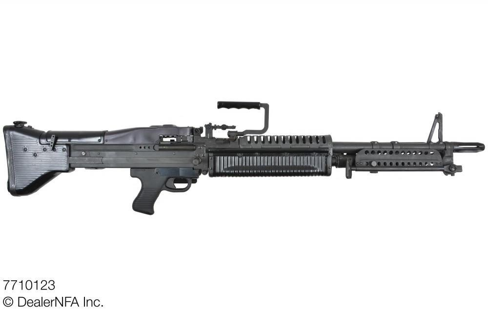 7710123_US_M60 - 001@2x.jpg