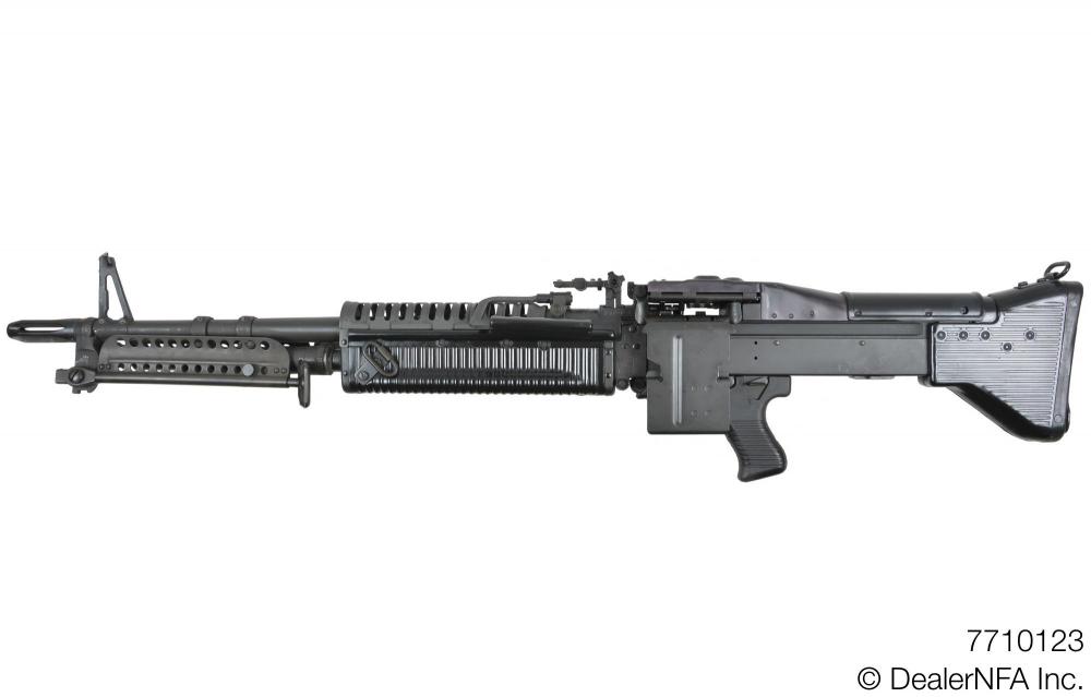 7710123_US_M60 - 002@2x.jpg