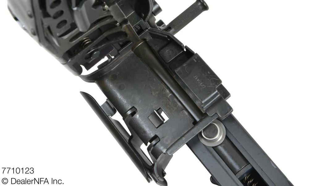 7710123_US_M60 - 008@2x.jpg