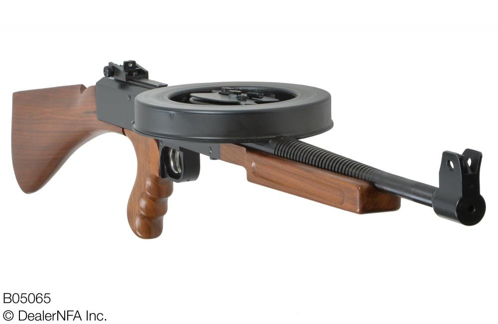 B05065_American_Arms_American_180 - 003@2x.jpg