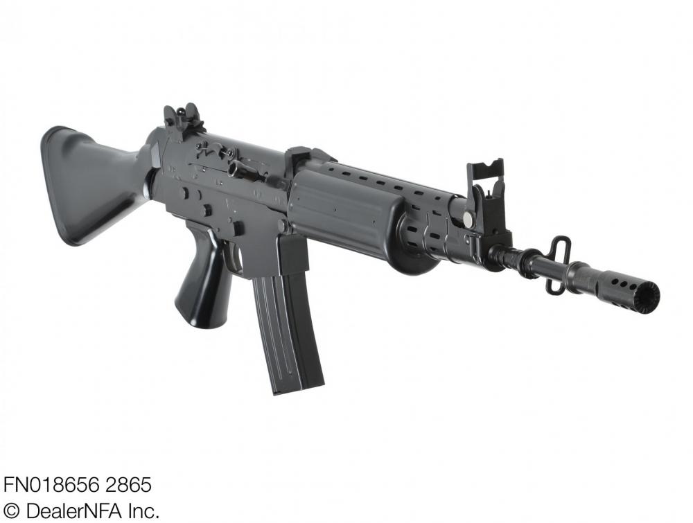 FN018656_2865_FNC_SH_Arms - 003@2x.jpg