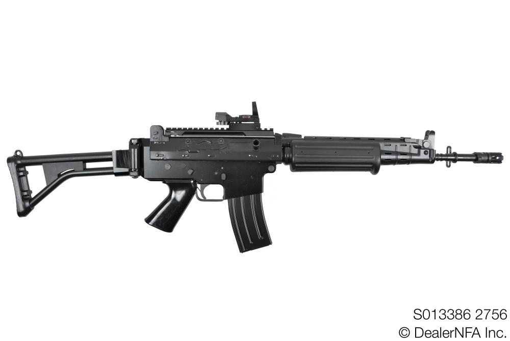 S013386_2756_FN_FNC_SH_Arms - 001@2x.jpg