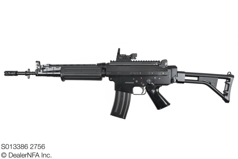 S013386_2756_FN_FNC_SH_Arms - 002@2x.jpg