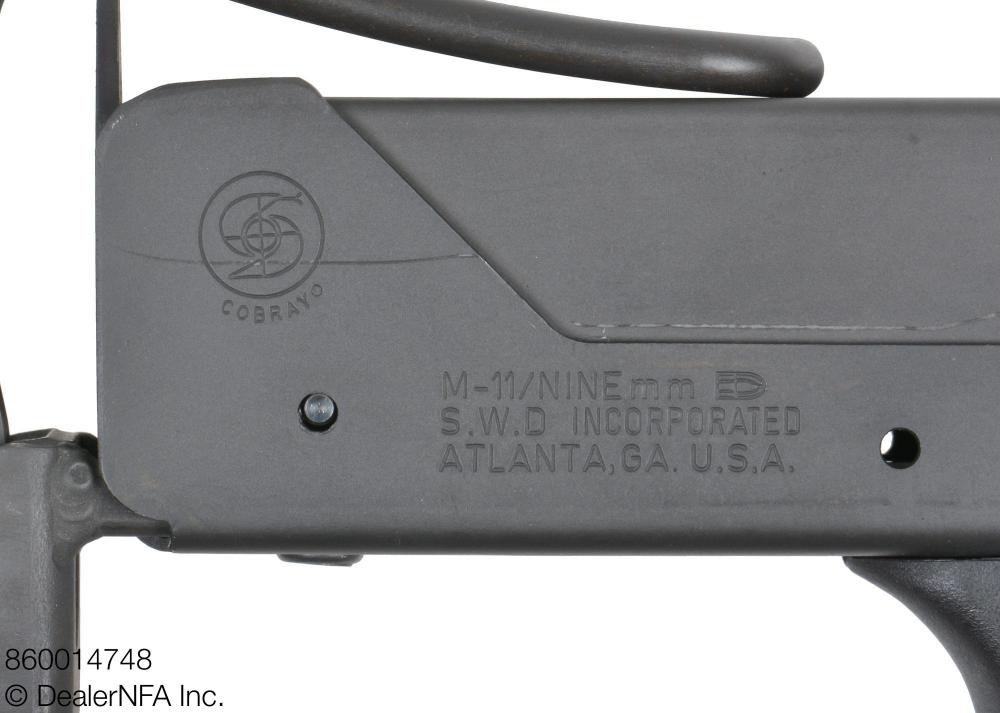 860014748_Daniel_SW_M11 - 004@2x.jpg