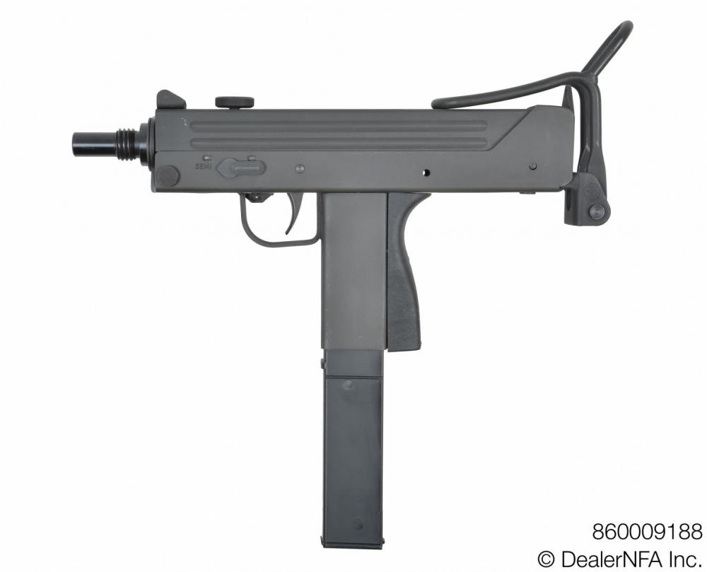 860009188_Daniel_SW_M11 - 002@2x.jpg