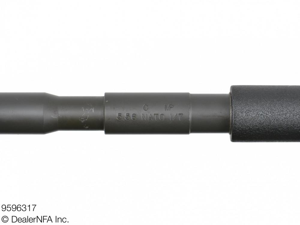 9596317_Colt_M16A1 - 012@2x.jpg