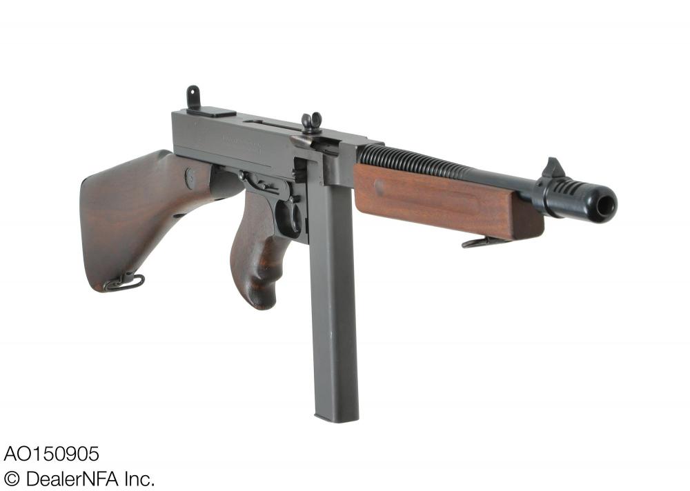 AO150905_Thompson - 003@2x.jpg