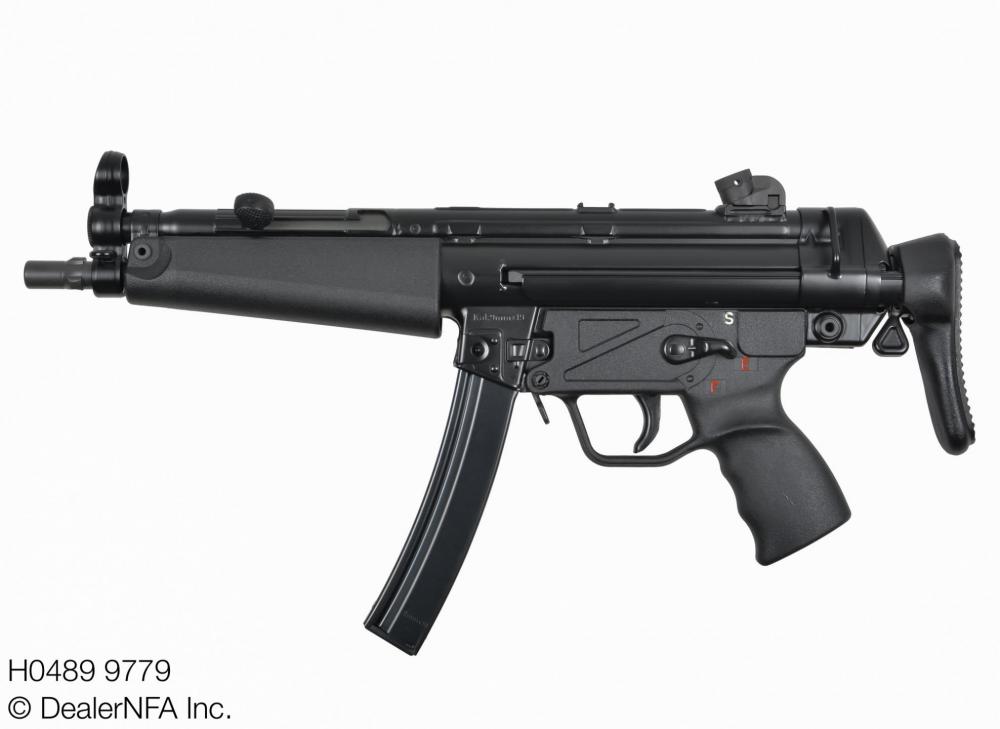 H0489_9779_Fleming_Firearms_HK_MP5 - 002@2x.jpg