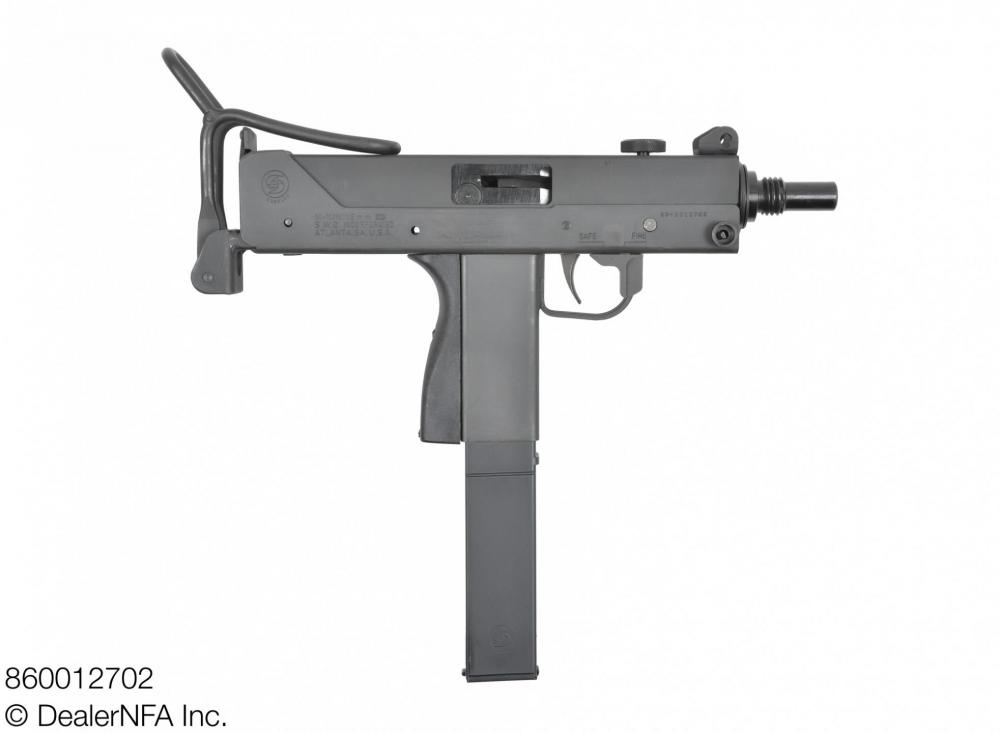 860012702_SWD_Daniel_M11 - 001@2x.jpg