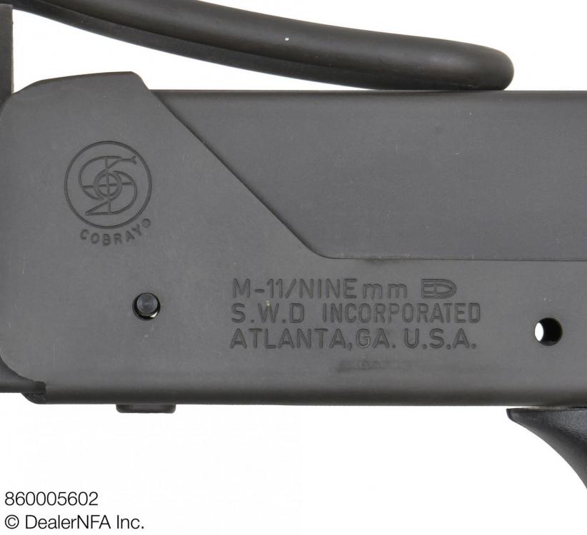 860005602_SWD_Daniel_M11 - 04@2x.jpg