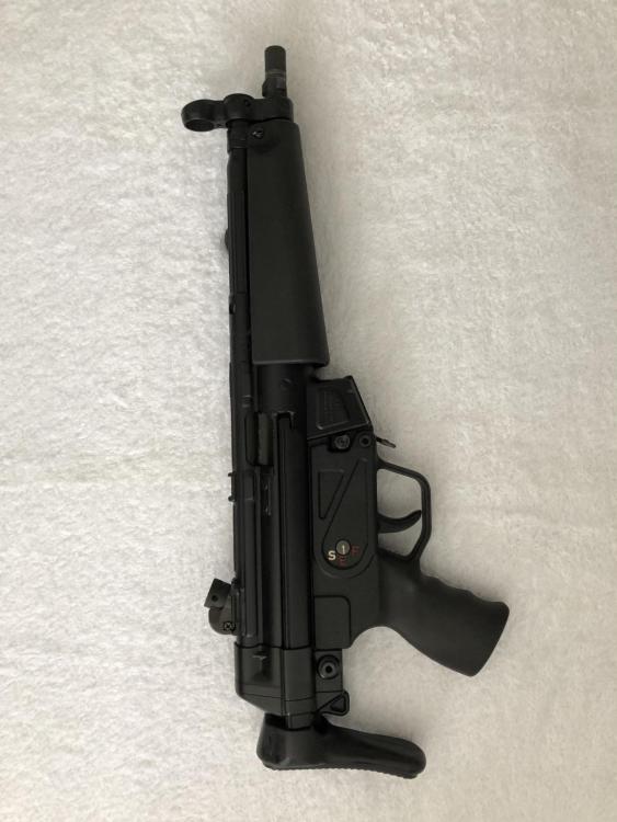 MP5 Right Side.jpg