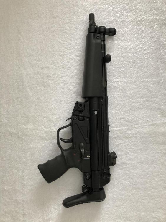 MP5 Left Side 2.jpg