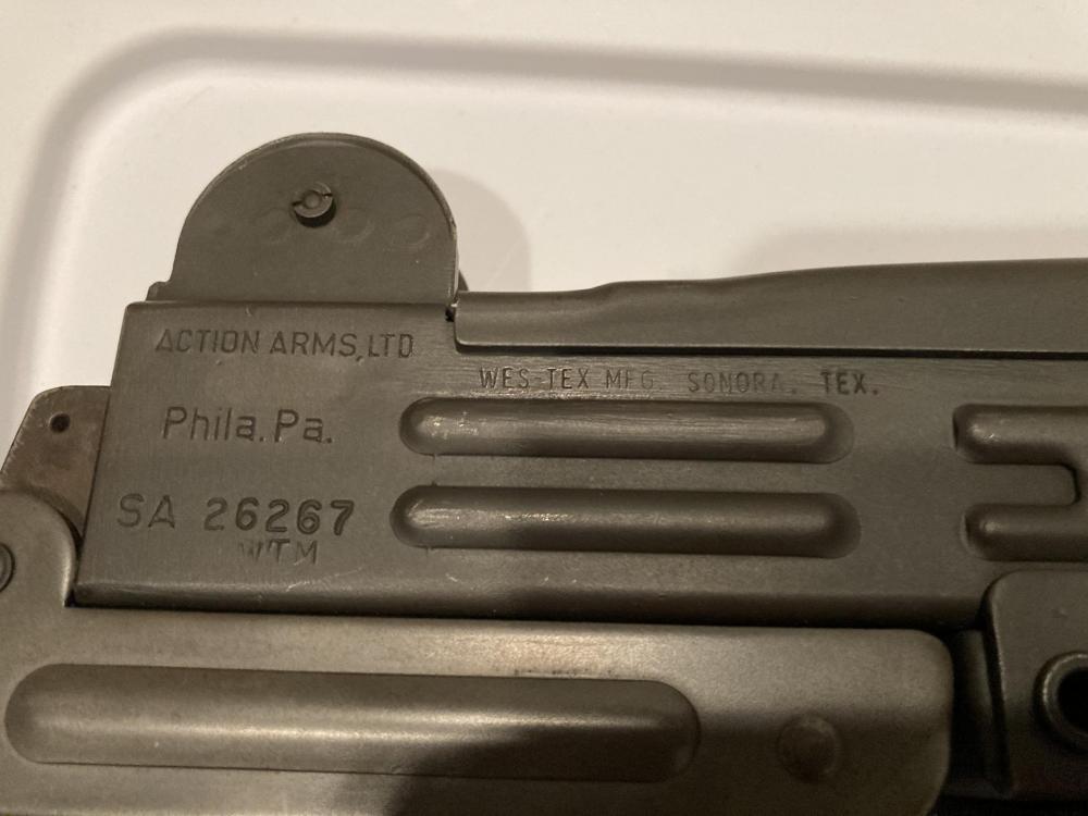 UZI 3.jpg