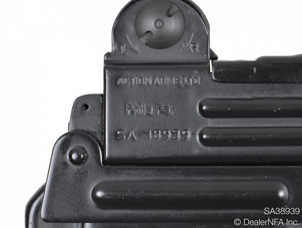 SA38939_Daniel_SW_UZI - 06@2x.jpg