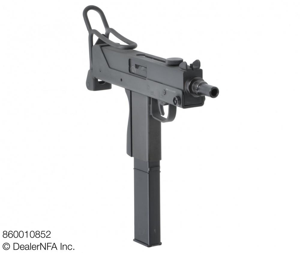 860010852_Daniel_SWD_M11 - 003@2x.jpg