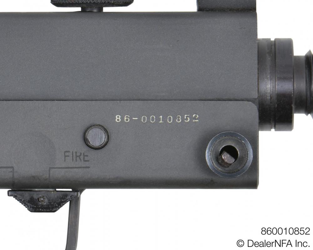 860010852_Daniel_SWD_M11 - 005@2x.jpg