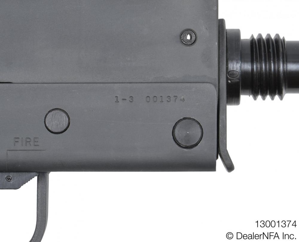 13001374_M10_45_CAL - 005@2x.jpg