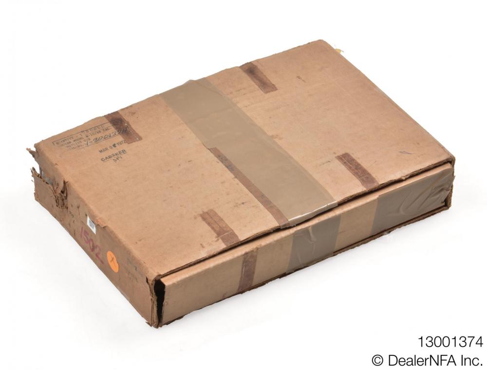 13001374_M10_45_CAL - 006@2x.jpg