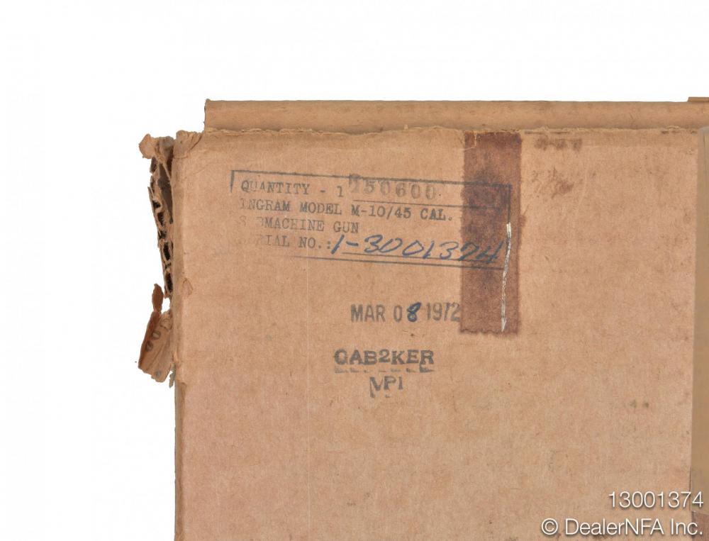 13001374_M10_45_CAL - 007@2x.jpg