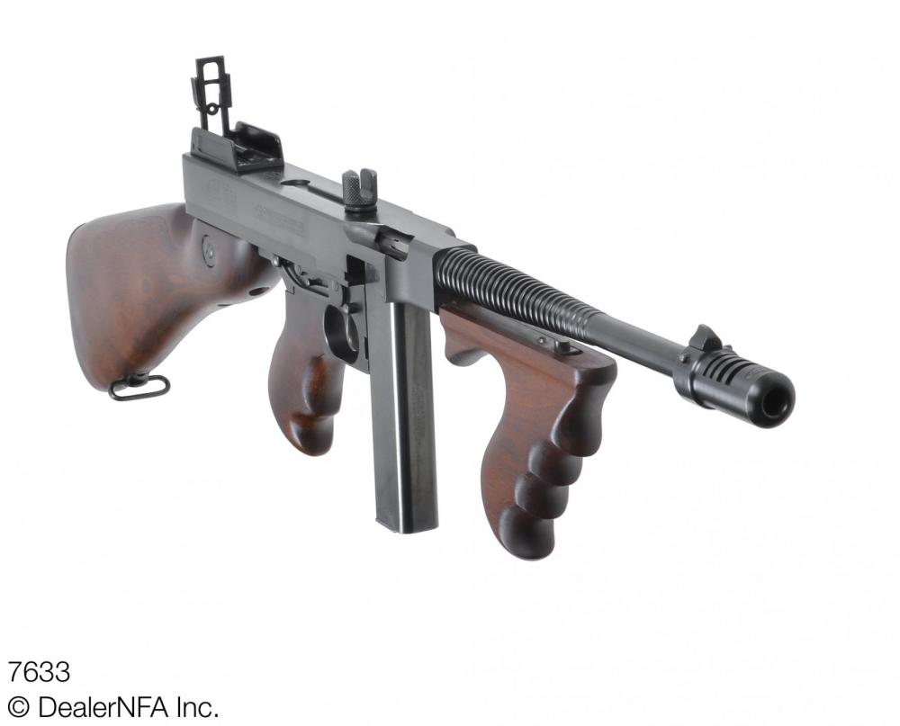 7633_Auto_Ordnance_Corp_1927_A1_Thompson - 003@2x.jpg