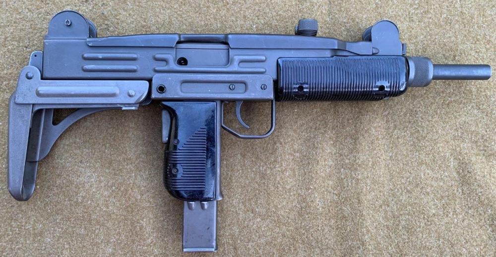 Uzi presample (3).jpg