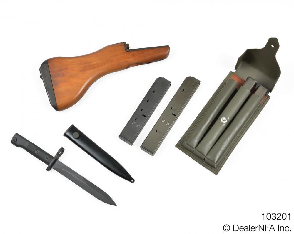 103201_Group_Industries_HR4332 - 010@2x.jpg