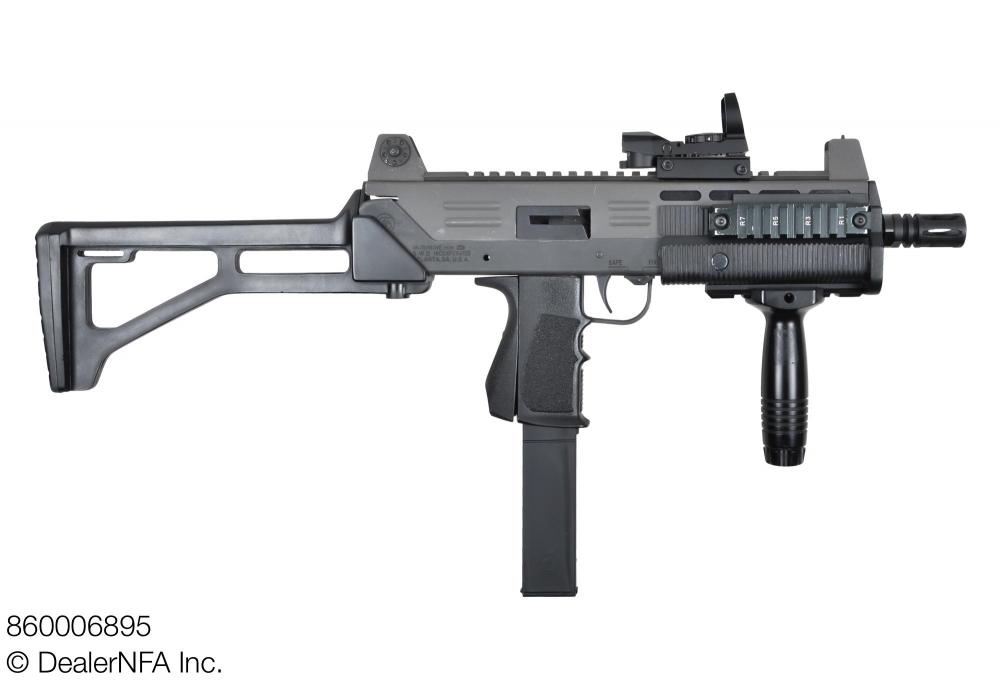 860006895_Daniel_SWD_M11 - 001@2x.jpg