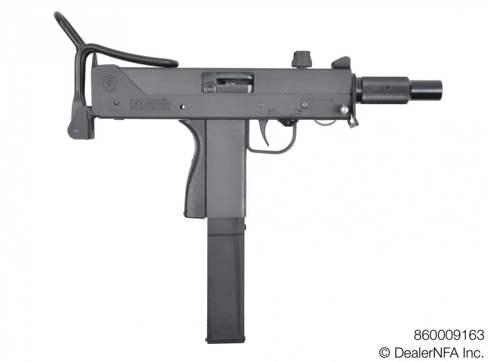 860009163_Daniel_SWD_M11 - 01@2x.jpg