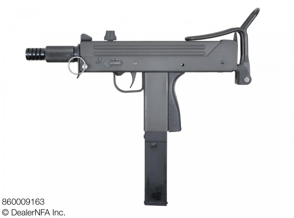 860009163_Daniel_SWD_M11 - 02@2x.jpg