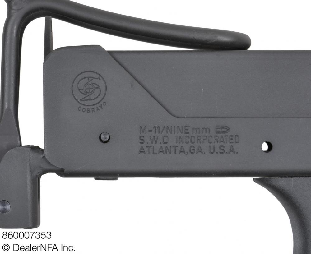 860007353_Daniel_SW_M11_9MM - 004@2x.jpg