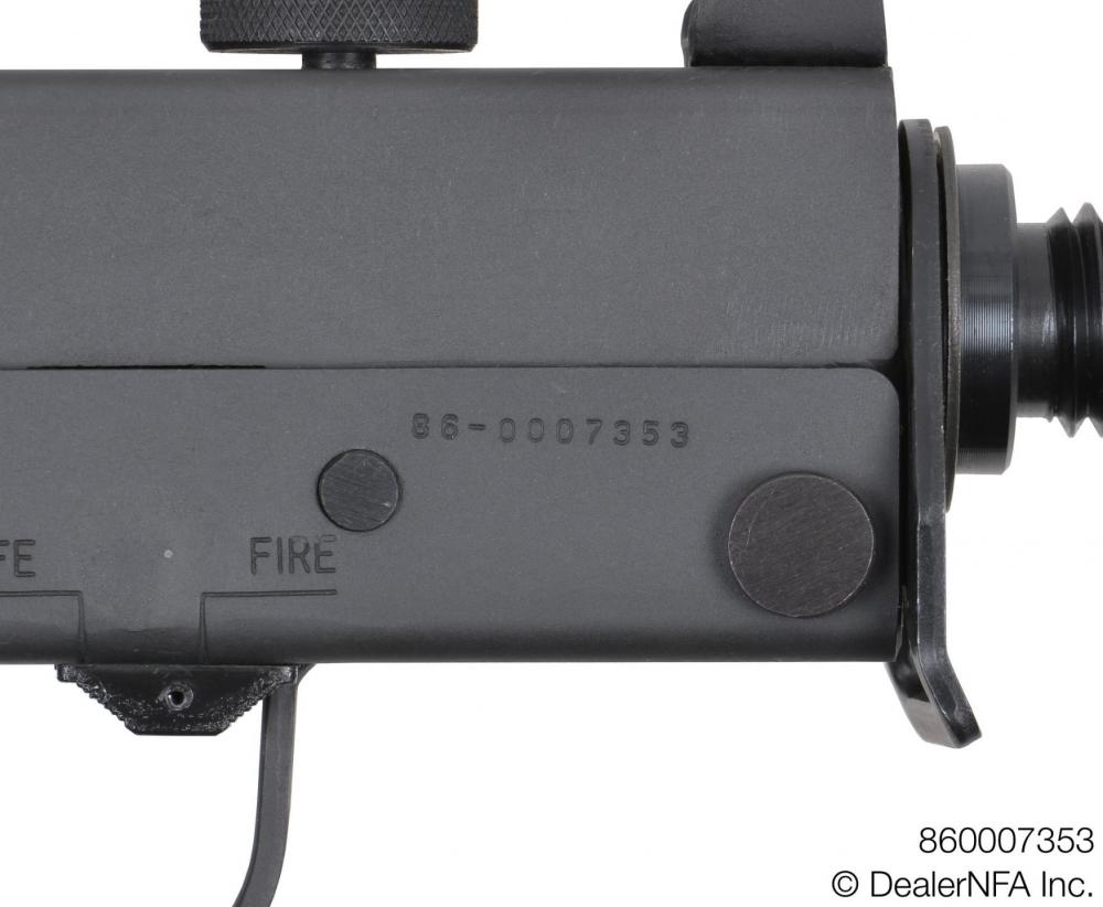 860007353_Daniel_SW_M11_9MM - 005@2x.jpg