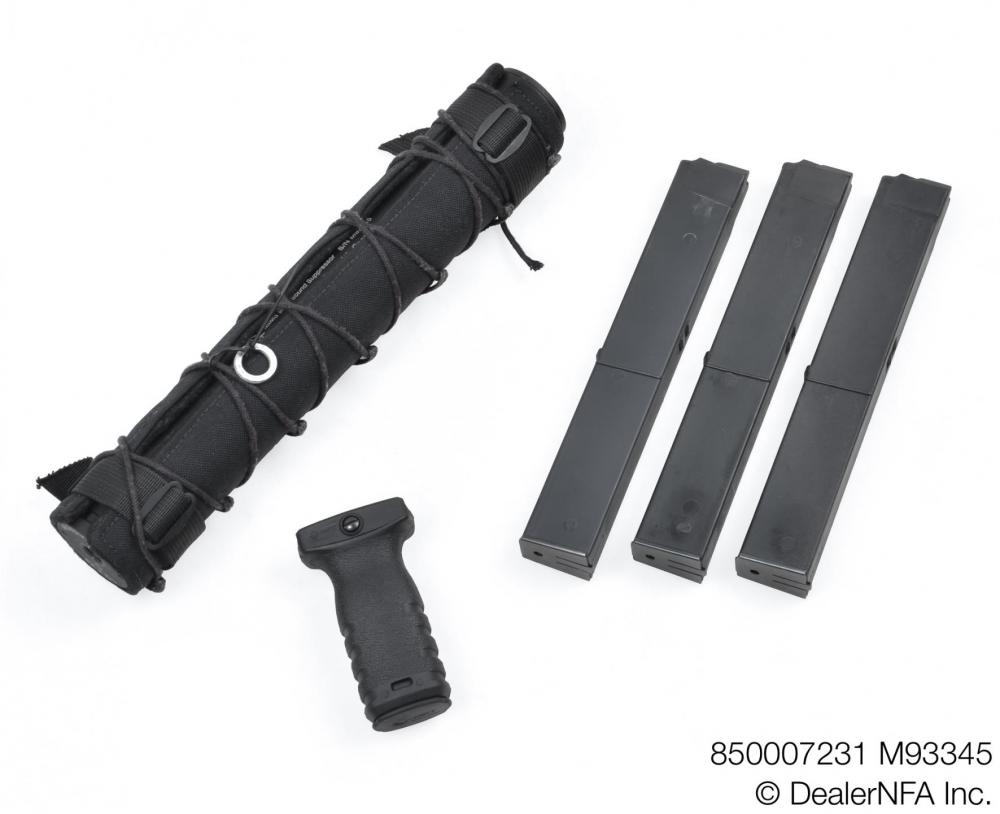 850007231_M93345 - 008@2x.jpg